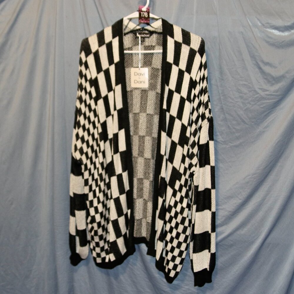 NWT 1XL Davi & Dani Checkered Cardigan 3X - Picture 2 of 4